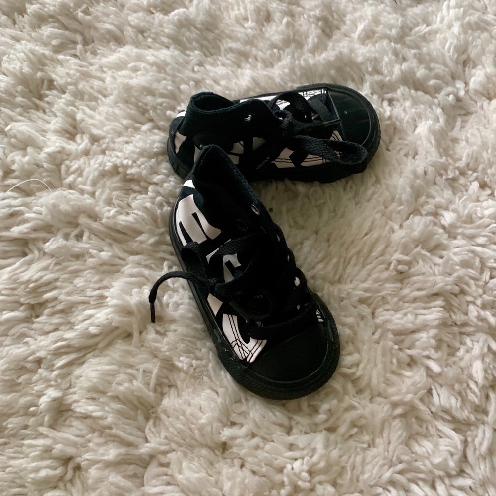 Toddler shoes